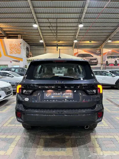 عرض خاص فورد ايفرست XLS موديل 2025 بنزين بطاقه جمركيه index