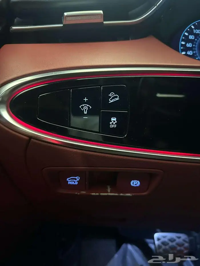 جنسس GV70 2022 16