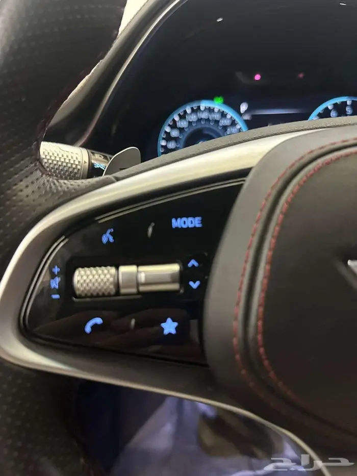 جنسس GV70 2022 15