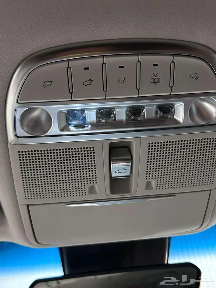 جينيسس G90 2021 بلاتينيوم 19