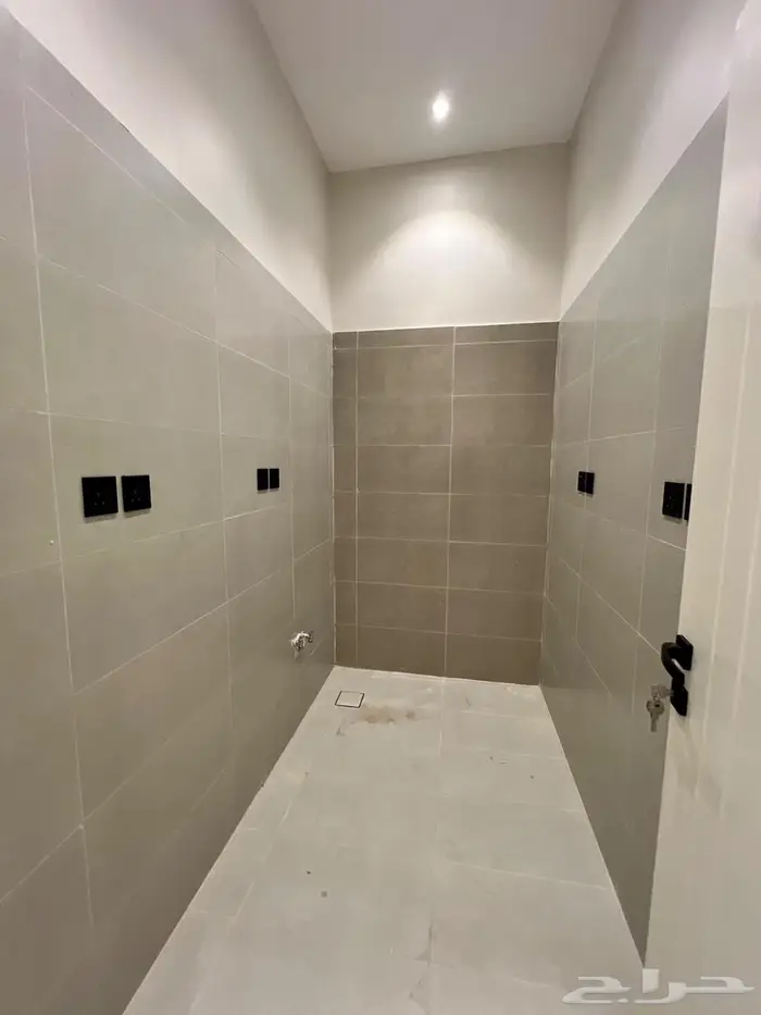 شقق للعرسان جديدة للايجار ( الصفوة ) حي الملك فهد 5