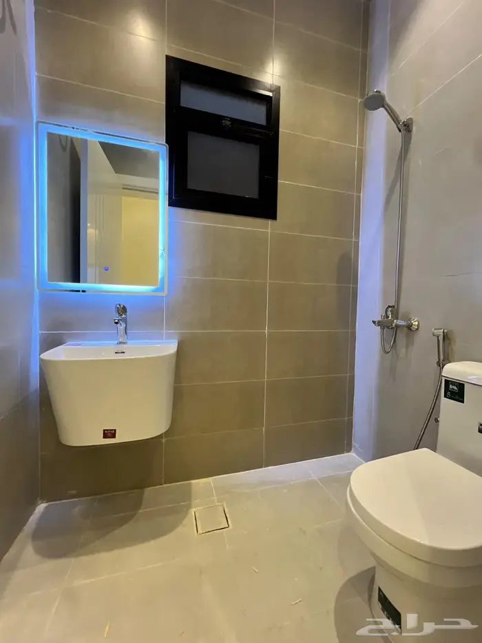 شقق للعرسان جديدة للايجار ( الصفوة ) حي الملك فهد 2