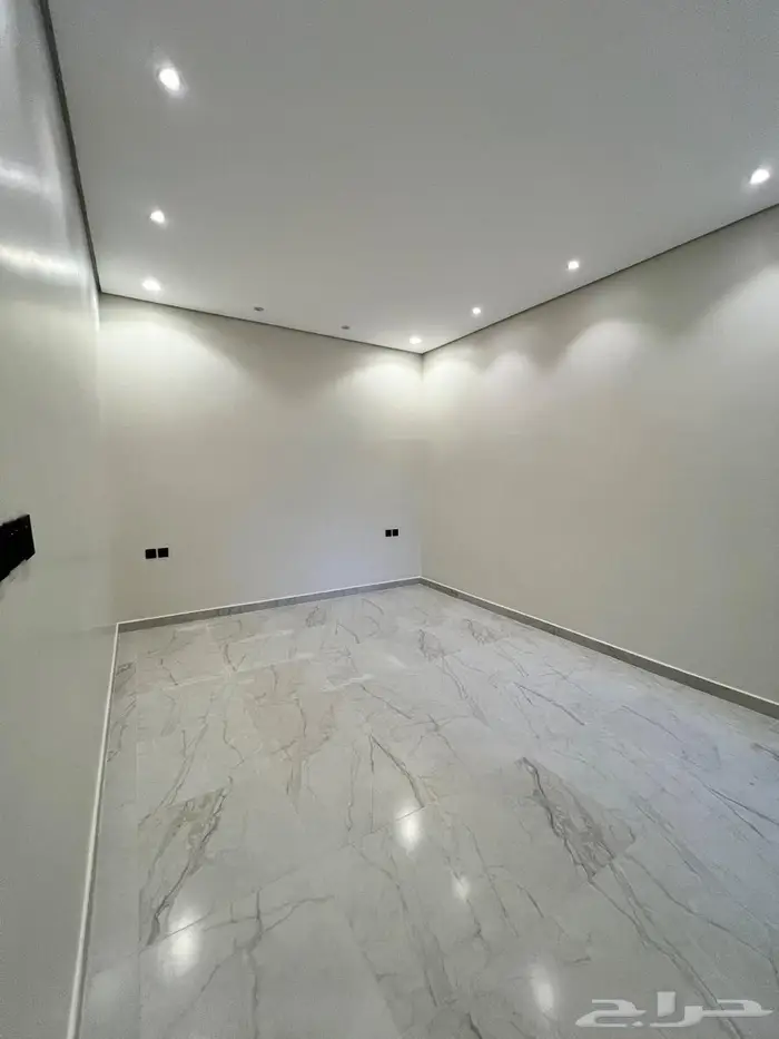 شقق للعرسان جديدة للايجار ( الصفوة ) حي الملك فهد 12