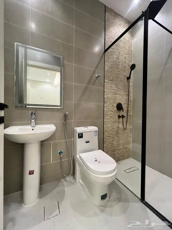 شقق للعرسان جديدة للايجار ( الصفوة ) حي الملك فهد 14