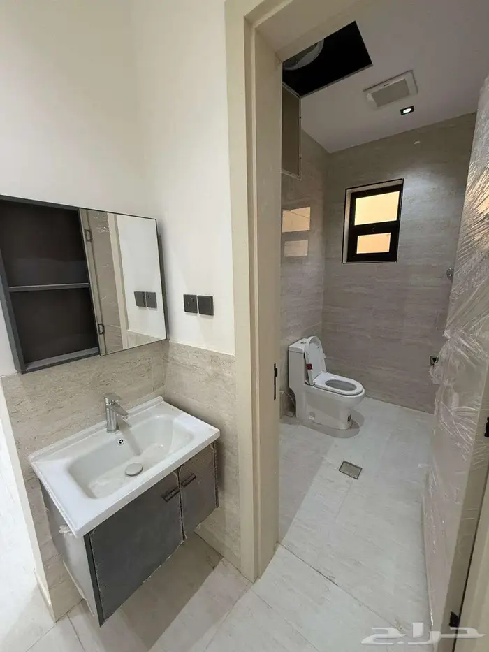 فيلا فاخرة مع شقه للبيع حي الرمال ( مخطط سما نجد ) 25