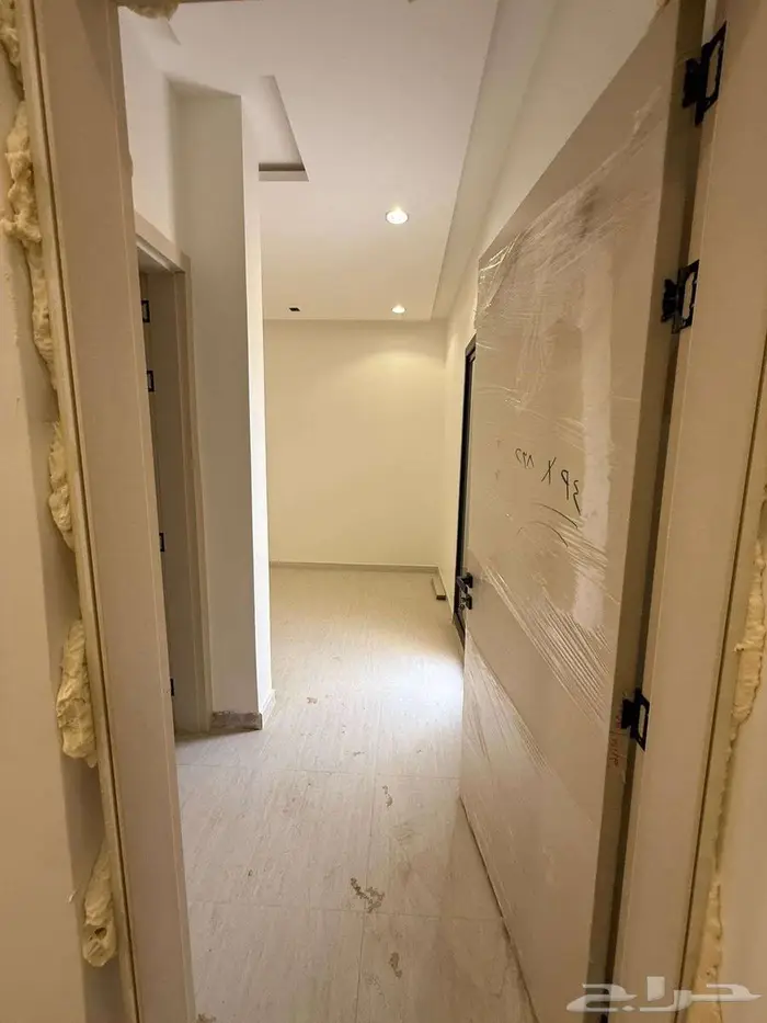 فيلا فاخرة مع شقه للبيع حي الرمال ( مخطط سما نجد ) 36