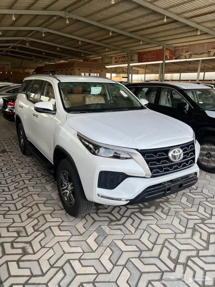 تويوتا فورتشنر بدون دبل 2025 3