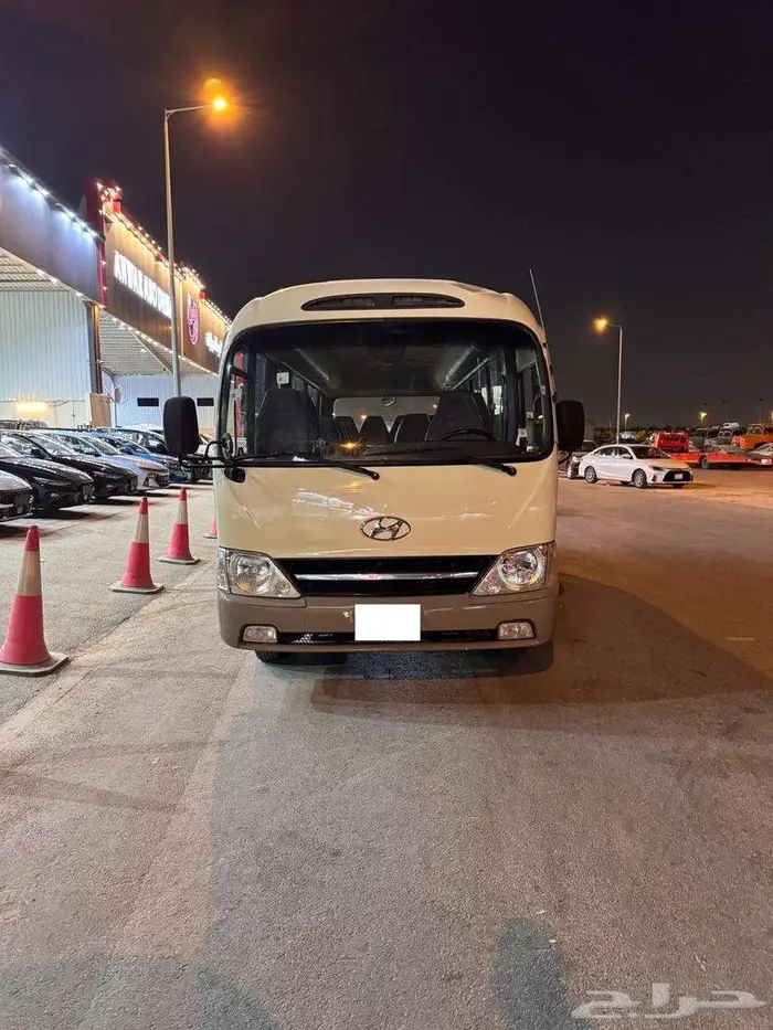 هونداي كونتي 2015 ديزل 23 راكب 0