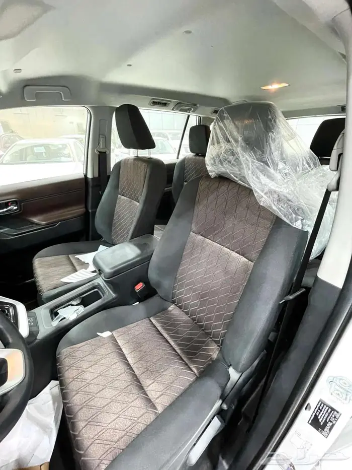 تويوتا انوفا ( GL ) بنزين موديل 2026 أقل الأسعار 23