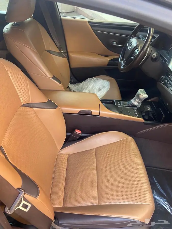 لكزس ES300h عبداللطيف جميل 26