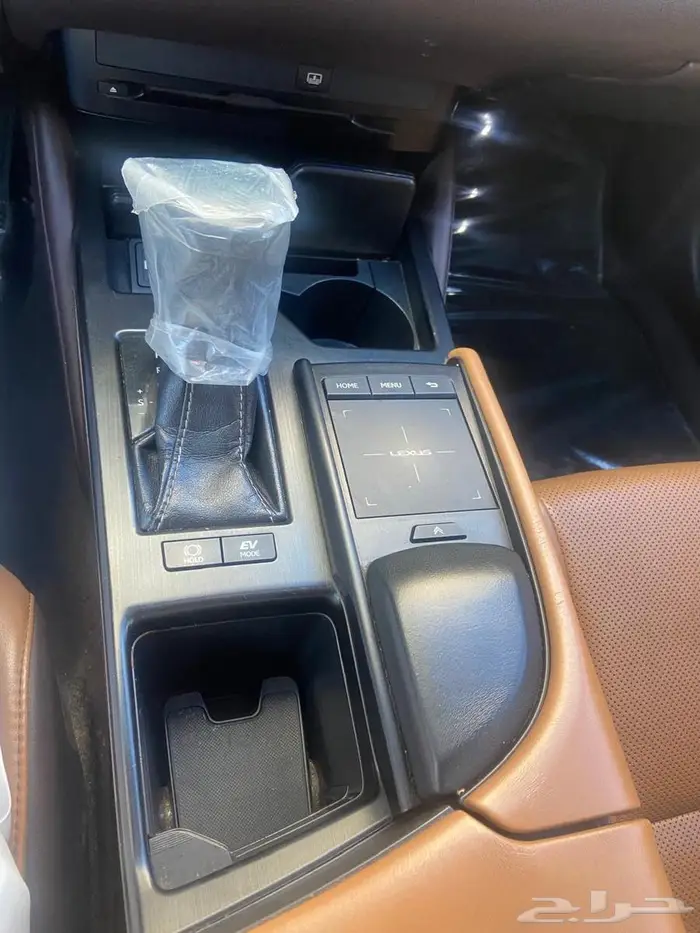 لكزس ES300h عبداللطيف جميل 23