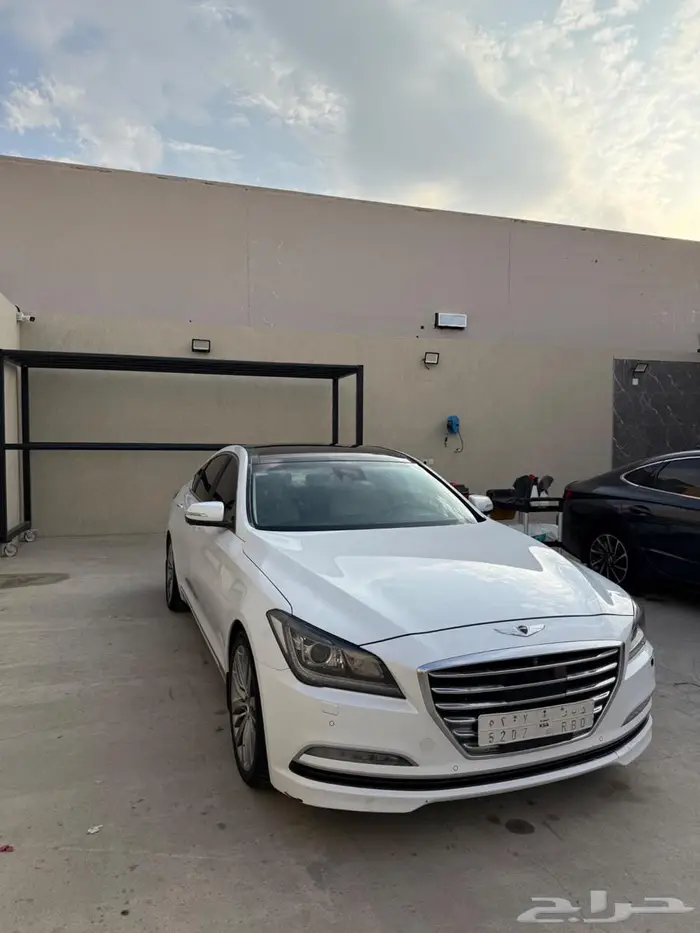 جنسيس رويال 2017 مالك اول 0