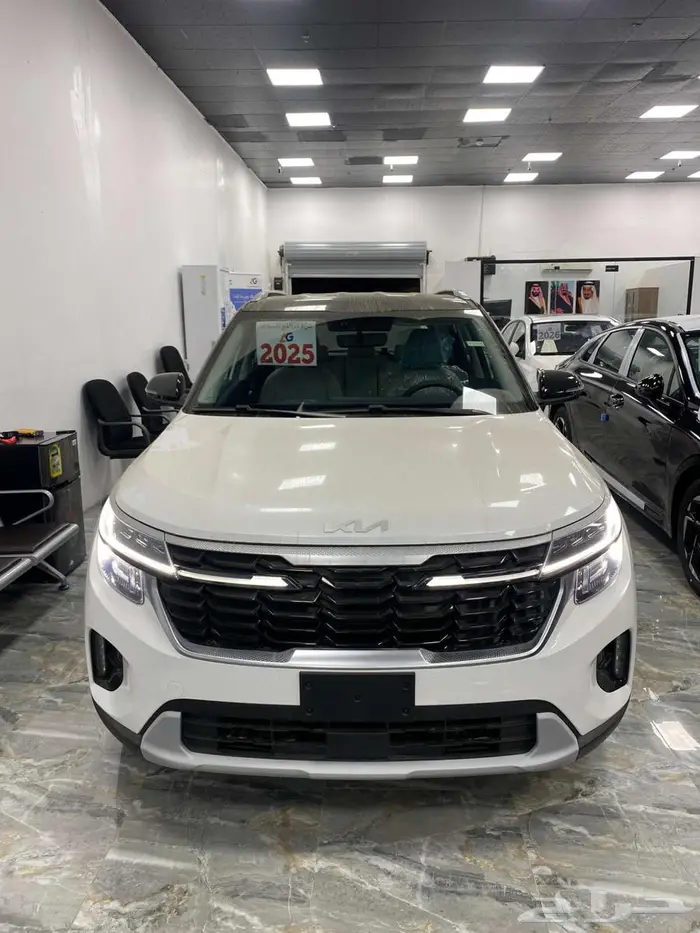 كيا سيلتوس GLS نص فل 2026 ابيض سقف اسود 1