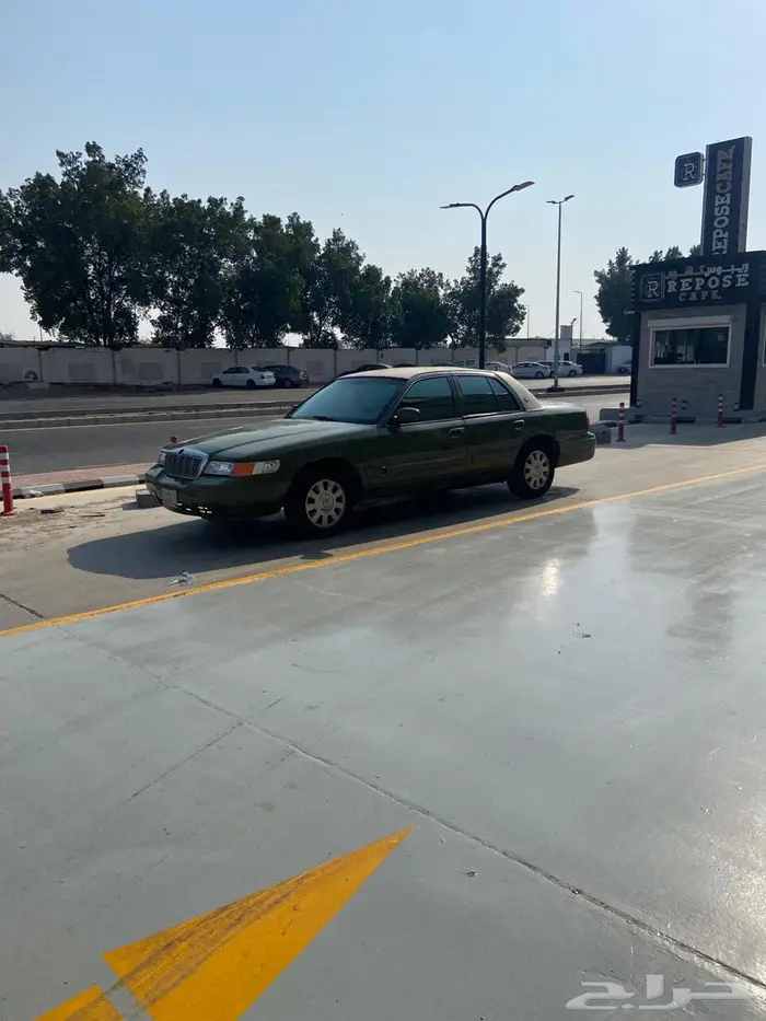 للبيع فورد ماركيز 2000 4