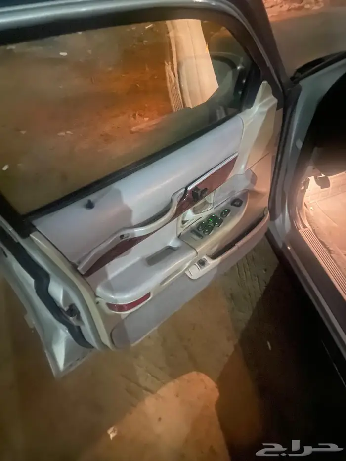 للبيع فورد ماركيز 2000 8