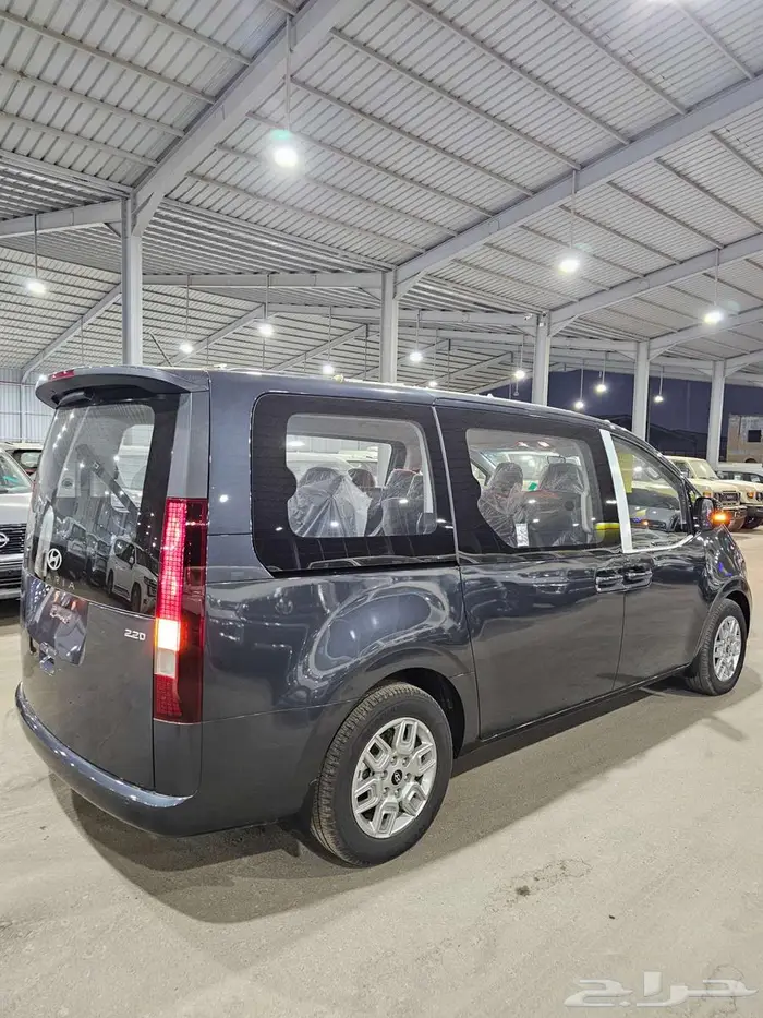 هيونداي ستاريا 2025 ديزل 4