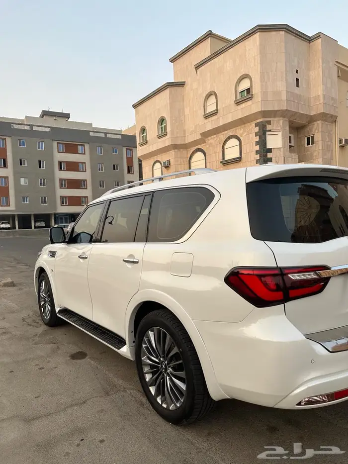 انفنتي QX80 2019 7