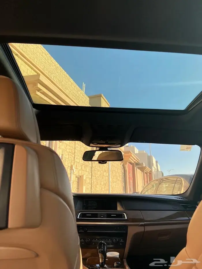 B M W بي ام دبليو 2011 2