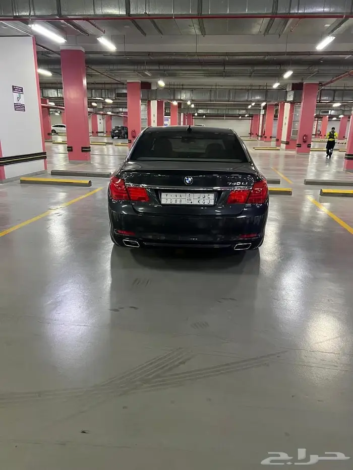 B M W بي ام دبليو 2011 8