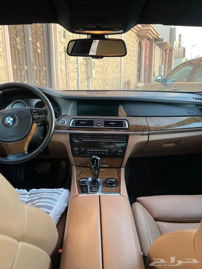 B M W بي ام دبليو 2011 5