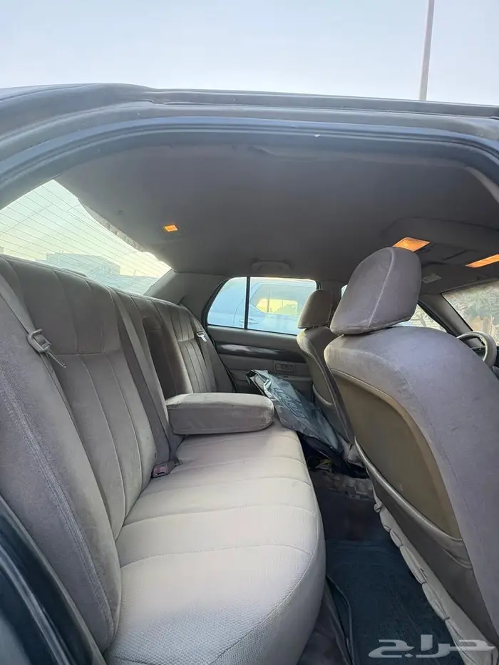 فورد جراند ماركيز 2003 11