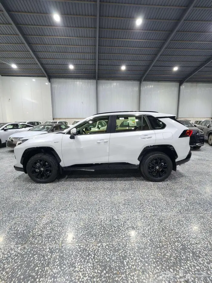 راف فور فتحه XLE هايبرد 2025 السعر 132250 3