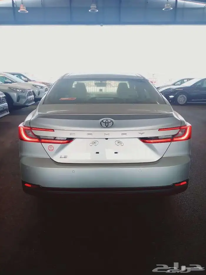 تويوتا كامرى ال اى بنزين سعودى 2025-فضى 10
