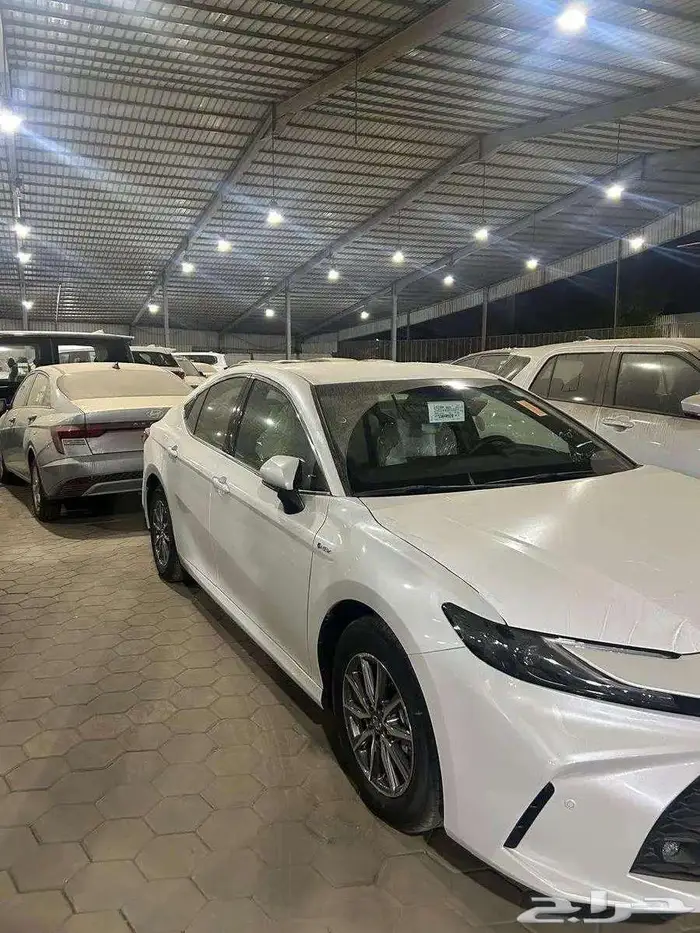 تويوتا كامري 2025 E هايبرد ( تقسيط وكاش ) 0