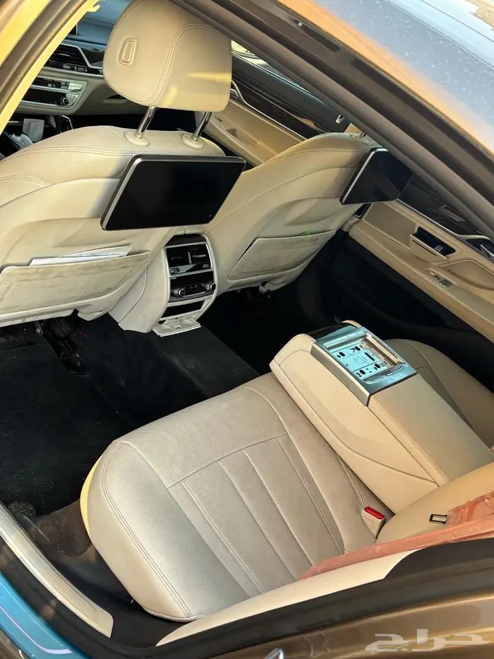 بي ام دبليو - 2018 - 730 - فل كامل 14