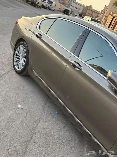 بي ام دبليو - 2018 - 730 - فل كامل index