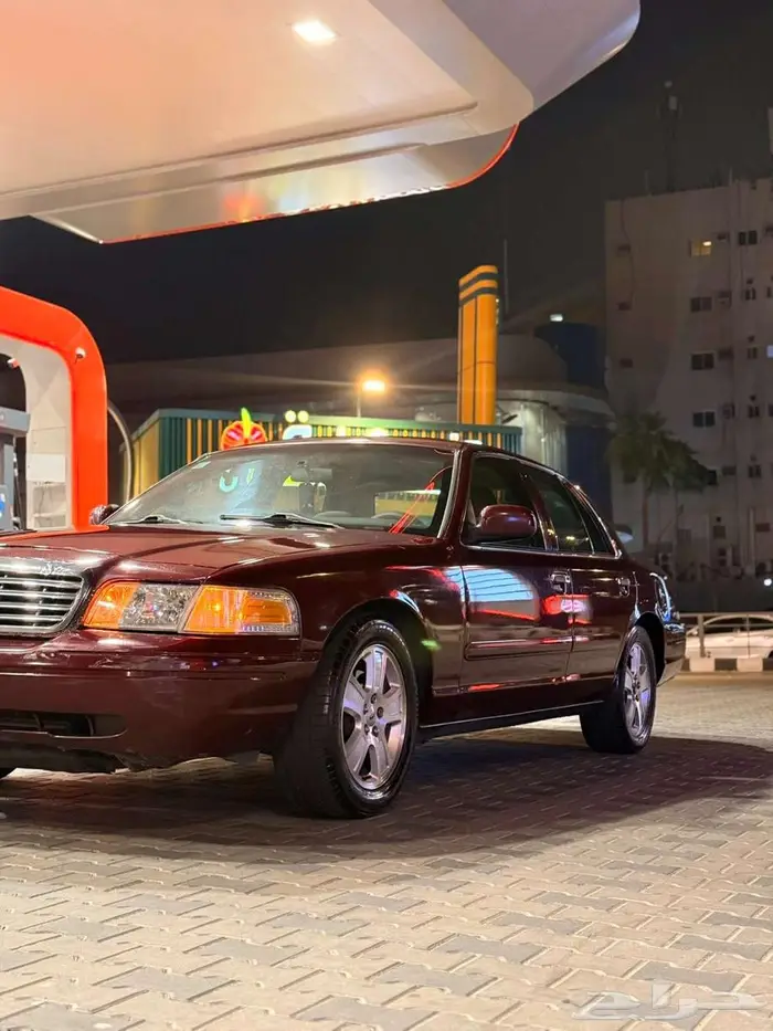 فورد فكتوريا 2008 2