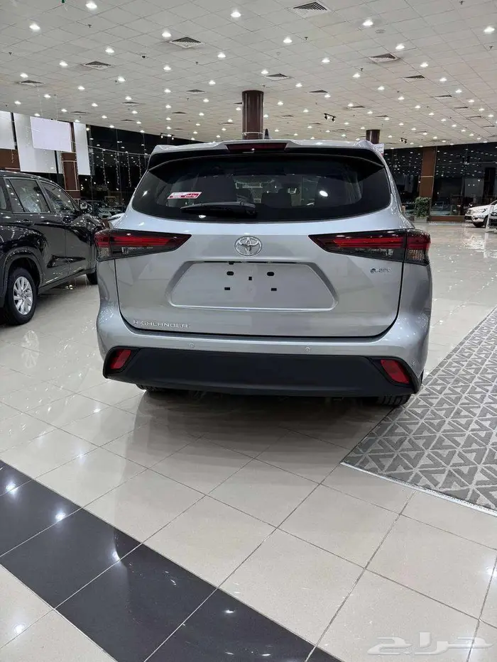 تويوتا هايلاندر هايبرد LE 4
