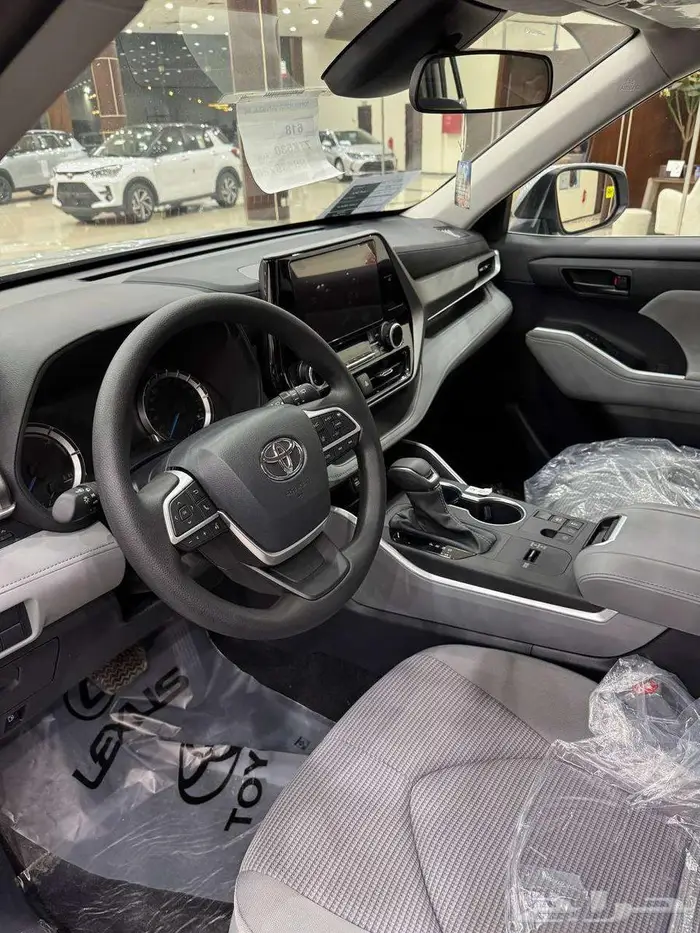 تويوتا هايلاندر هايبرد LE 10