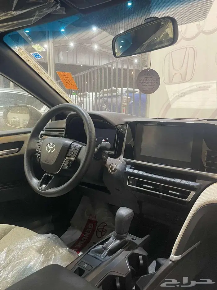 تويوتا كامري E بنزين 2025 جميع الالوان اقساط 12