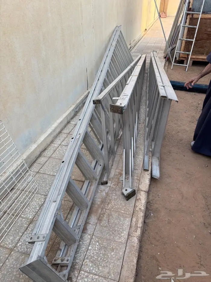 كرفانات وسلالم المنيوم ودسك تقطيع للبيع 24