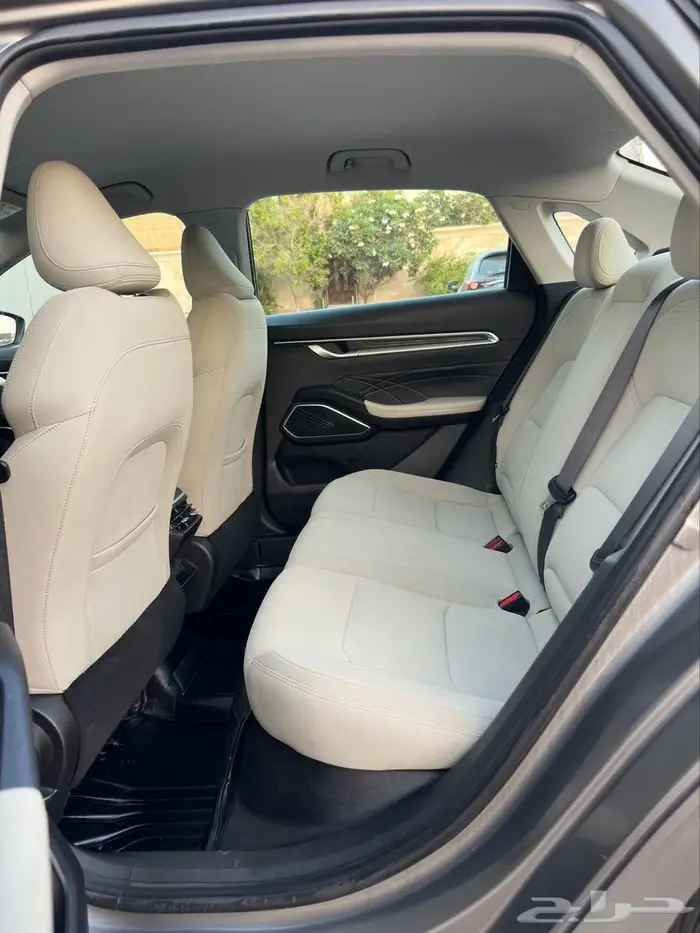 جيلي امجراند استاندر 2023 السعر 27500 9