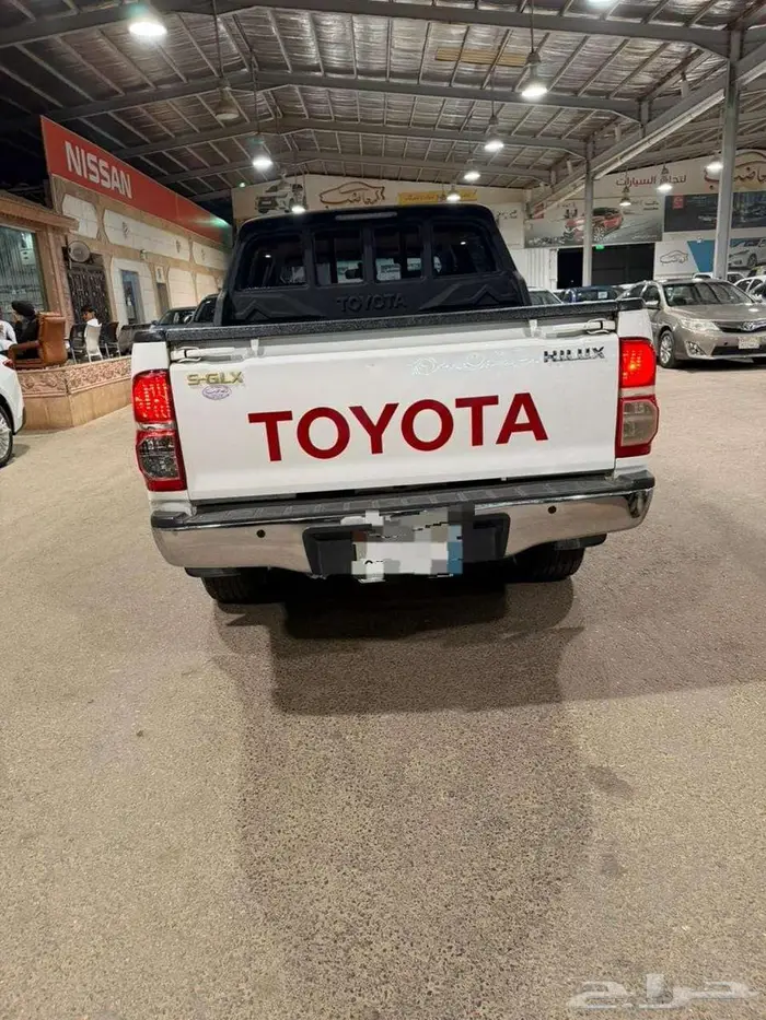 تويوتا هايلوكس 2013 1