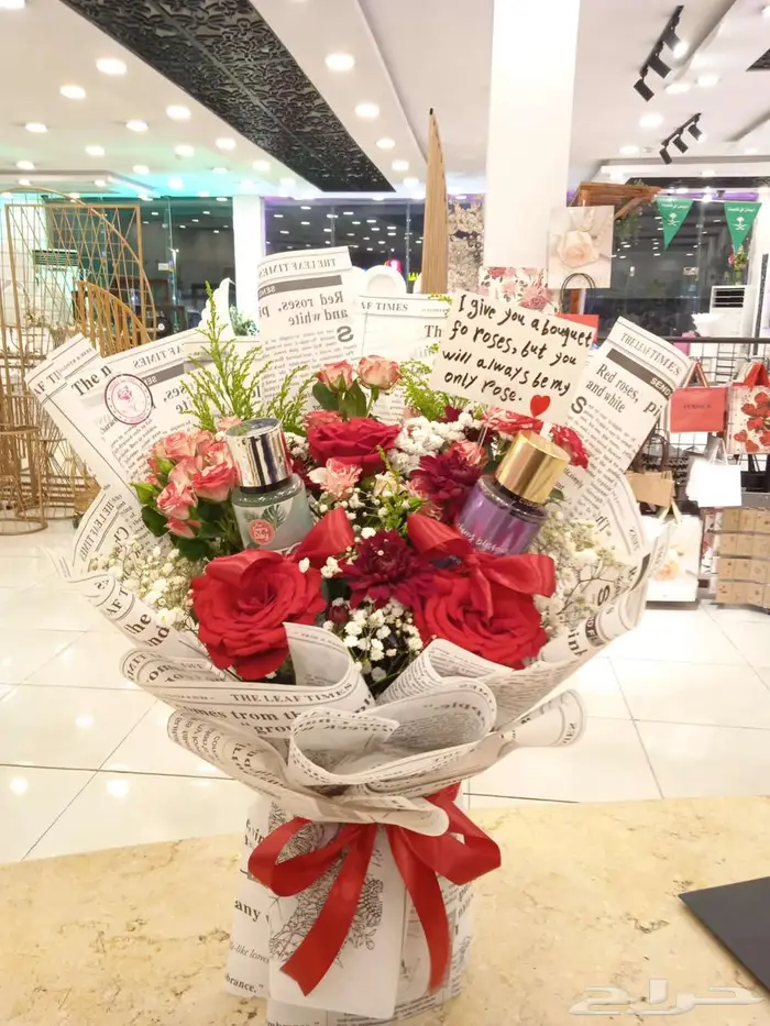 بوكية ورد طبيعي فخم مع هديه 0