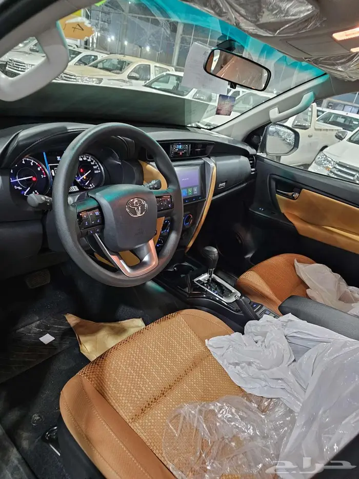 تويوتا فورتشنر بنزين GX2 دبل موديل 2025 9