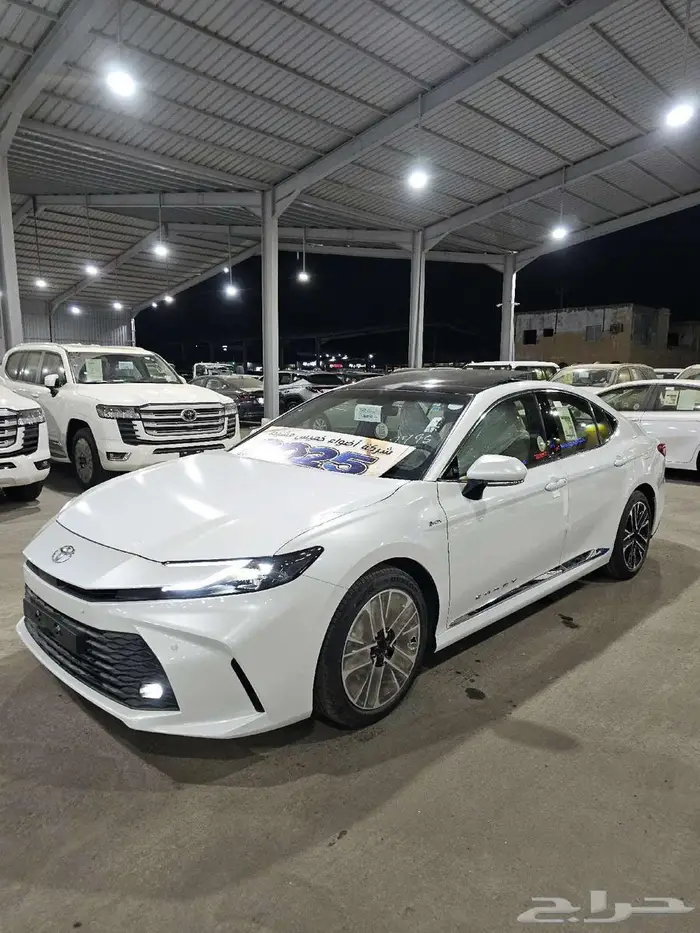 تويوتا كامري هايبرد LE هايبرد بانوراما 2025 17