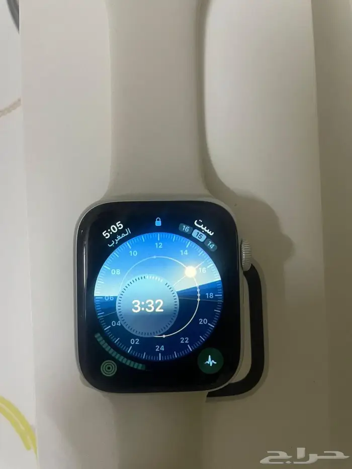 ساعة ابل اصدار الرابع مقاس 44 0