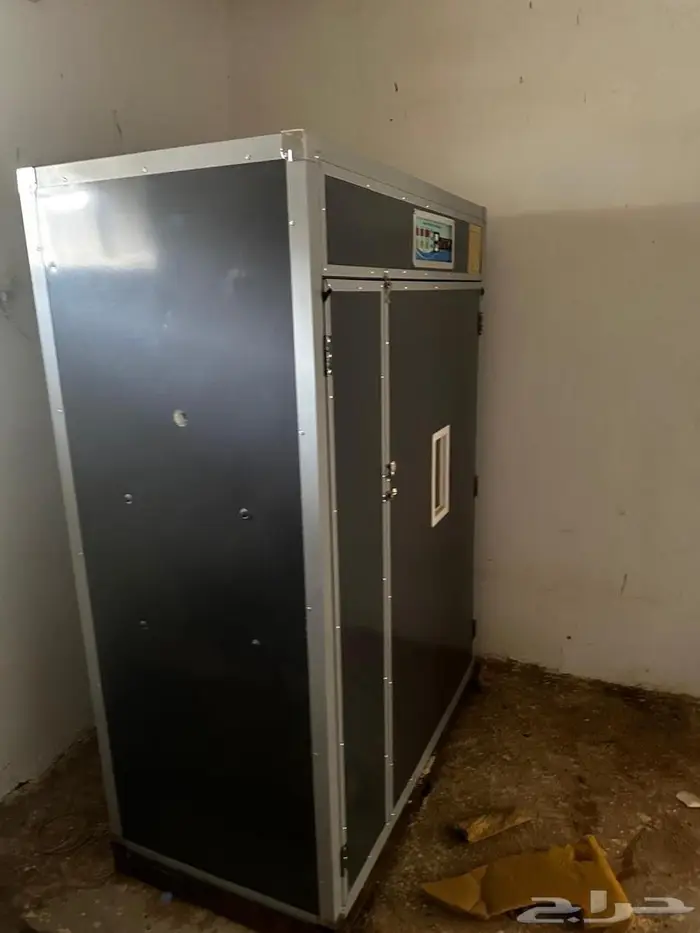 فقاصه دجاج اوتومتك سعه 1650 بيضه حد راعيها 2500 ا 3