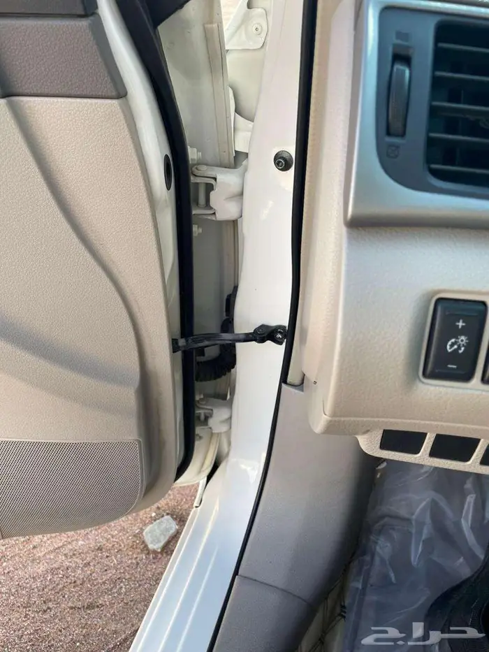 للبيع نيسان سنتراء 2016 10