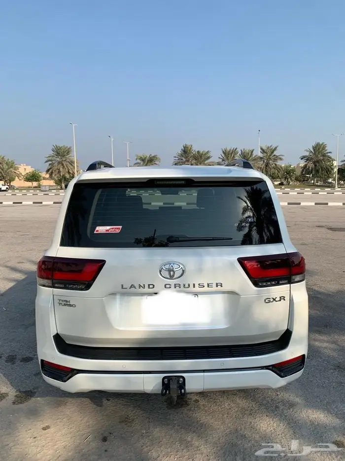 لاندكروزر 2023 ممشى 40 الف 5