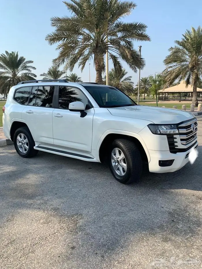 لاندكروزر 2023 ممشى 40 الف 1