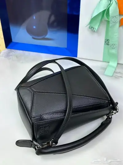 شنطة لويفي ميني درجة اولى   High quality LOEWE bag 18cm index