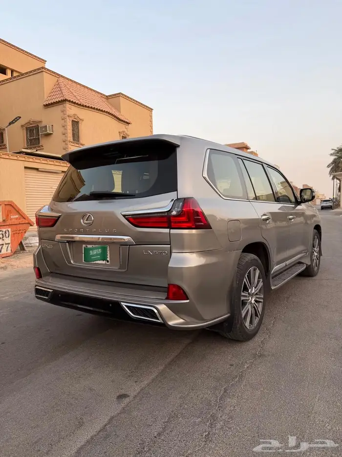 جيب لكزس 2017 3