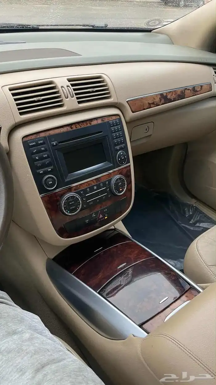 سياره مرسيدس 2009 r350 السياره محتاجه فقط رأس ماكيه. 3