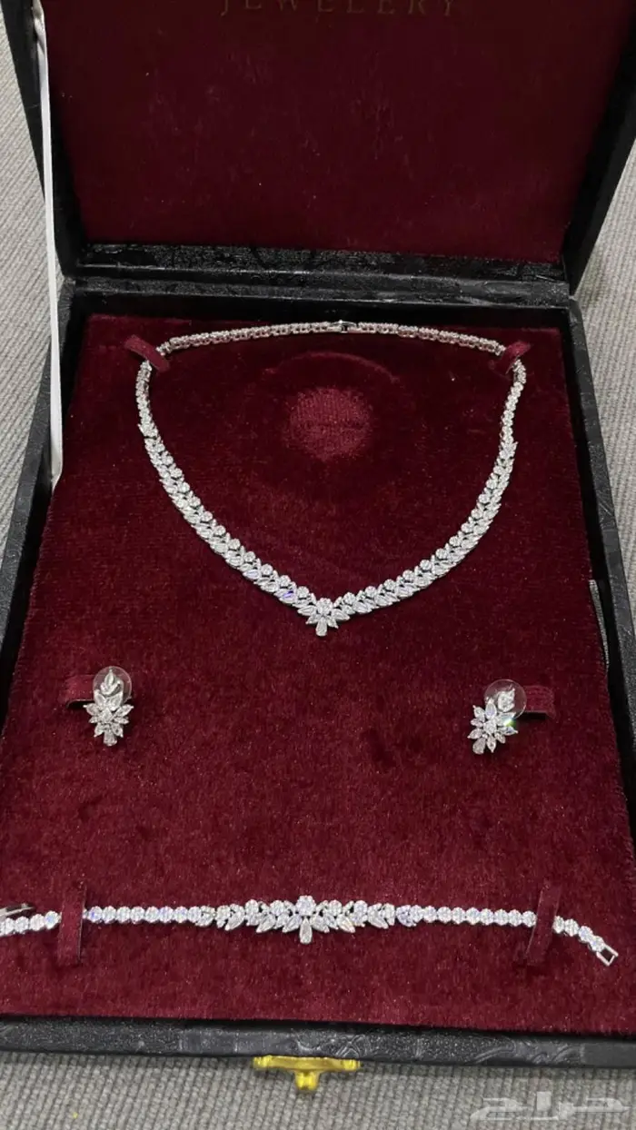 طقم مجوهرات فخم من Evia 1