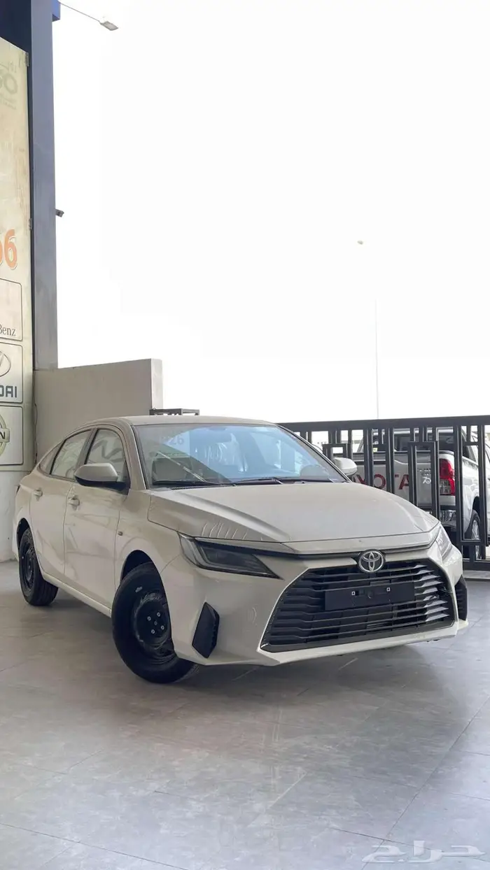 تويوتا يارس 1.5 ستاندر2026 4